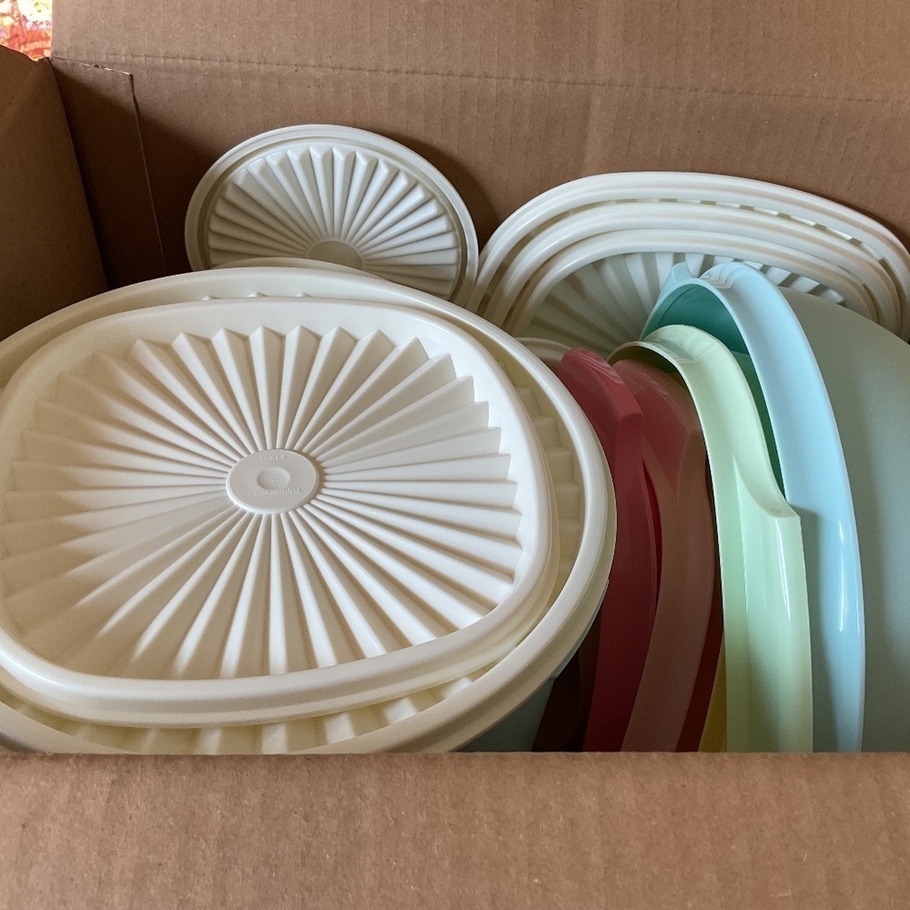 New with box Tupperware Heritage Collection 32 Piece Food Storage Container Set - Picture 10 of 14